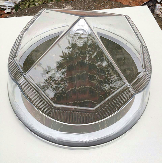 晶瑩剔透的鉆石形采光罩子 晶瑩剔透的鉆石形采光罩